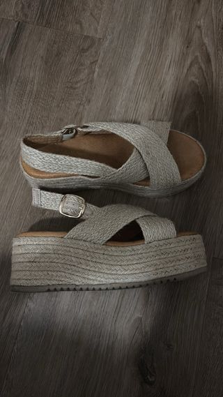 Sandalias MODA beige