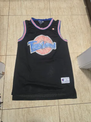 Camiseta Champion Tune Squad Space Jam Negra