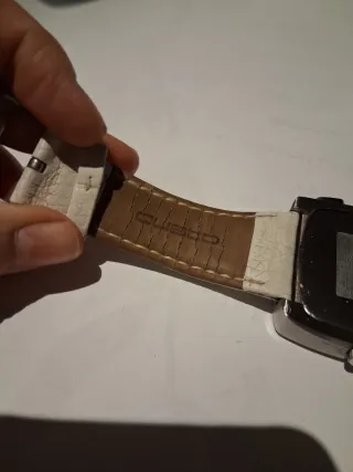 Reloj Custo Cuadrado Correa Blanca