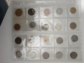 Álbum de 233 monedas mundiales