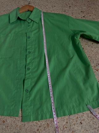 Camisa verde PrettyLittleThing