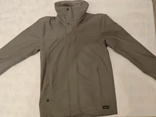 Chaqueta impermeable Forclaz Decathlon