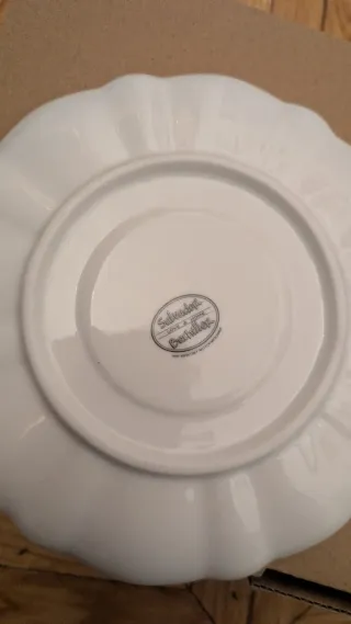 Taza y plato Salvador Bachiller lila