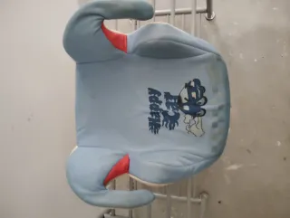 Asiento elevador coche niño azul