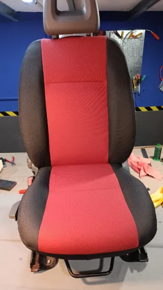 Restauración asientos ,techos puertas 643705512