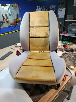 Restauración asientos ,techos puertas 643705512