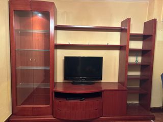 Mueble de salón madera y cristal