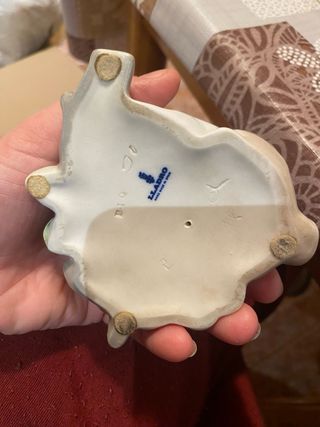 Conejo comiendo Lladró