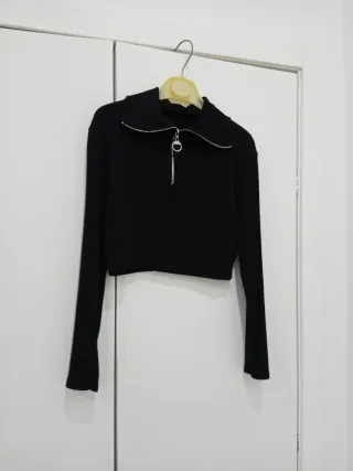 Maglietta donna nera crop con zip