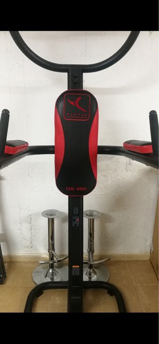 Estación de dominadas y fondos