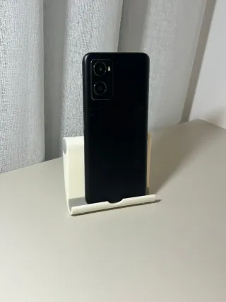 OPPO A96 8GB/128GB. Funciona perfecto. Uso normal