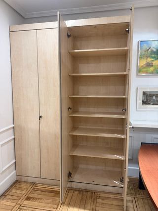 Armario de oficina grande