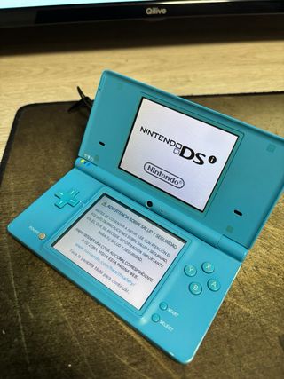 Nintendo DSi Azul + 4 juegos