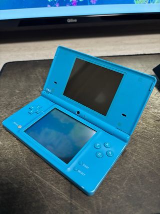 Nintendo DSi Azul + 4 juegos