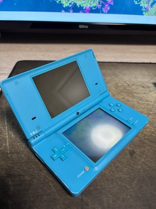 Nintendo DSi Azul + 4 juegos