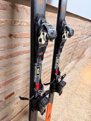 Esquís Volkl talla 177cm y 74cm de patin.