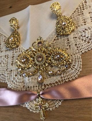 Aderezo dorado y rosa