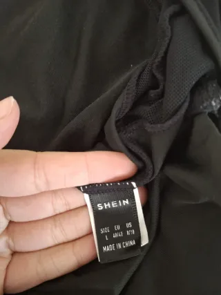 Top negro Shein cruzado manga larga malla talla L