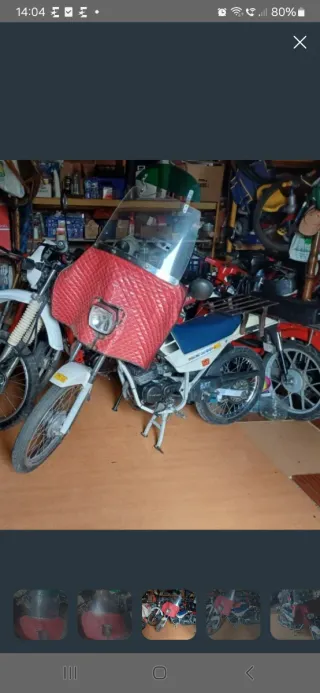 Soporte y baul 140e T max xp500.vespino.mobylette