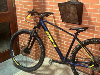 Bicicleta BH Azul y Amarilla