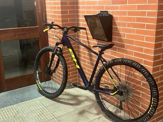 Bicicleta BH Azul y Amarilla