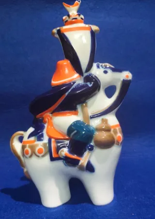 Figura de Porcelana de Sargadelos Peregrino Duque