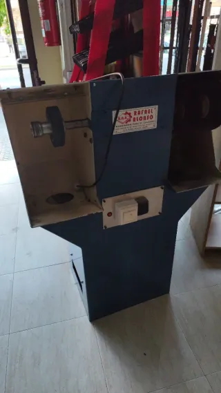 Vendo maquina para reparación de calzado
