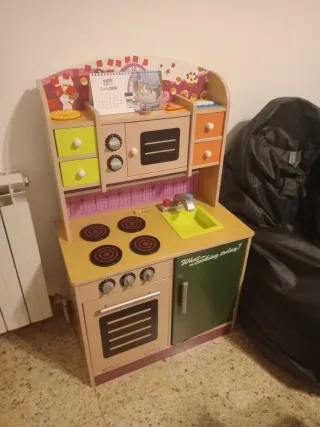 Cocina de madera para niños