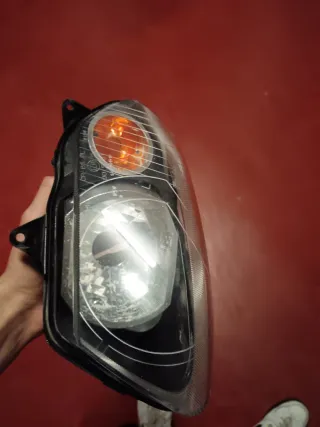 Faro Delantero Izquierdo TZR