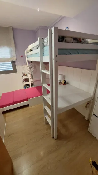Cama litera con escritorio y sillón convertible