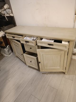 Aparador y espejo en muy buen estado