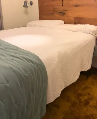 Estructura de cama de lujo Lago flotante