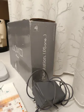 PlayStation 1 PSOne completa con scatola