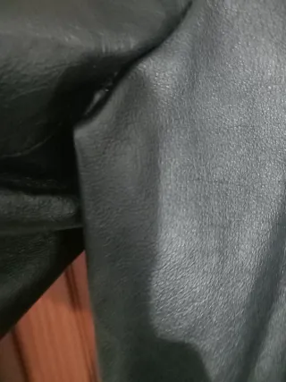 Cazadora cuero biker.