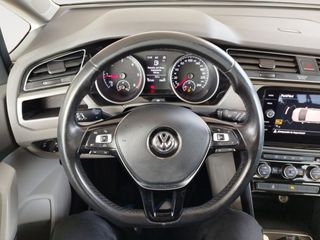 Volkswagen Touran Advance BMT