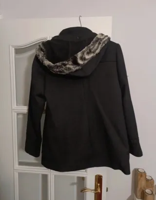 Abrigo Negro Pilar Prieto