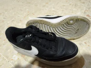 Nike DM0113-002 Talla 37.5