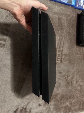 PS4 + 3 Mandos + 8 Juegos