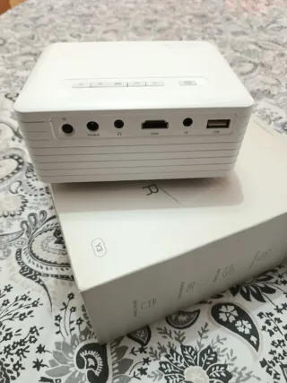 Mini proyector Yoton portátil