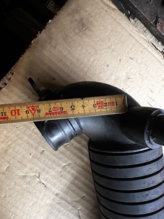 Tubo de ar VW Passat B5 Audi A4 8D0129615J