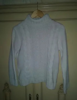 Jersey de lana blanco con trenzas