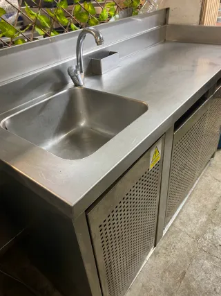 Fregadero de acero inoxidable