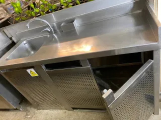 Fregadero de acero inoxidable