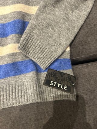 Jersey de rayas cuello alto