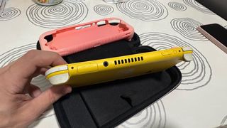 Nintendo Switch Lite Rosa e Giallo