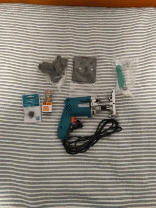 Fresadora Perniadora Virutex FP114 sin usar