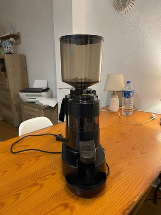 Molinillo de café negro