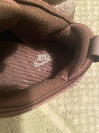 Zapato Nike Air More Uptempo Low Marrón/Gris