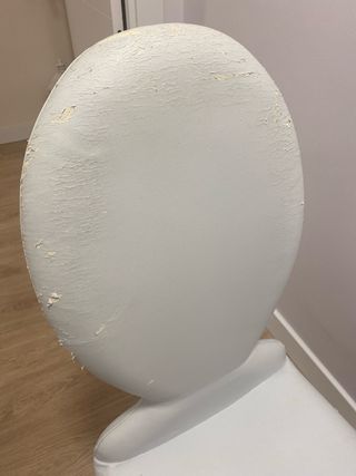 4 Sillas Comedor. Necesita tapizar Estructura bien