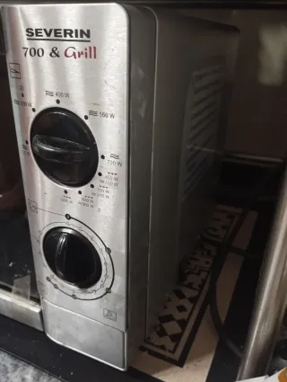 Microondas Severin 700W Grill